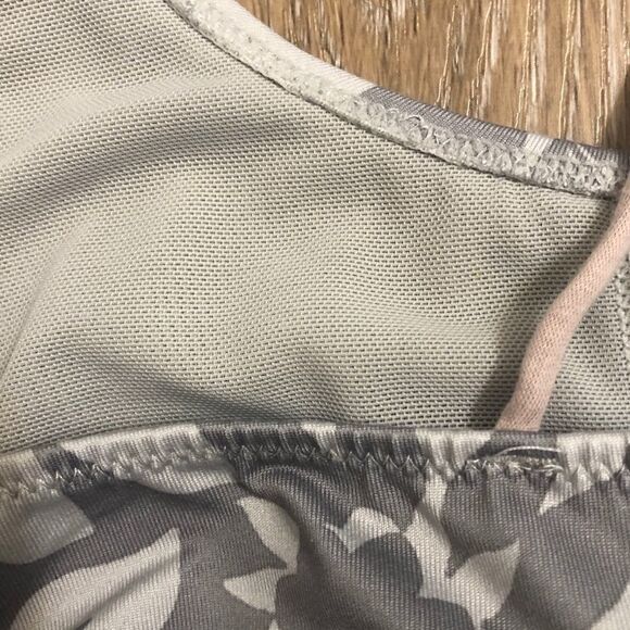 Aerie American Eagle gray floral print sports bra M-teens - Picture 5 of 8
